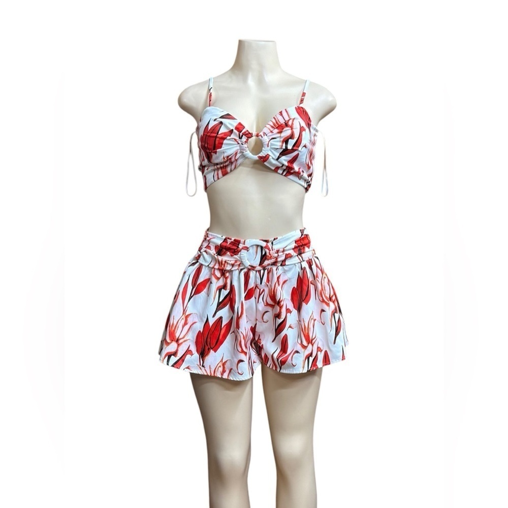 Fashion Nova.   Red and White Floral Set - Picture 3 of 10